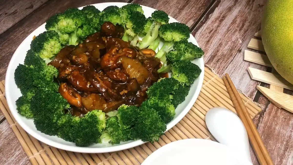 Hải S&acirc;m Hạ Long - M&oacute;n qu&agrave; qu&yacute; gi&aacute; đến từ v&ugrave;ng biển cả Vịnh Thi&ecirc;n Đường 13