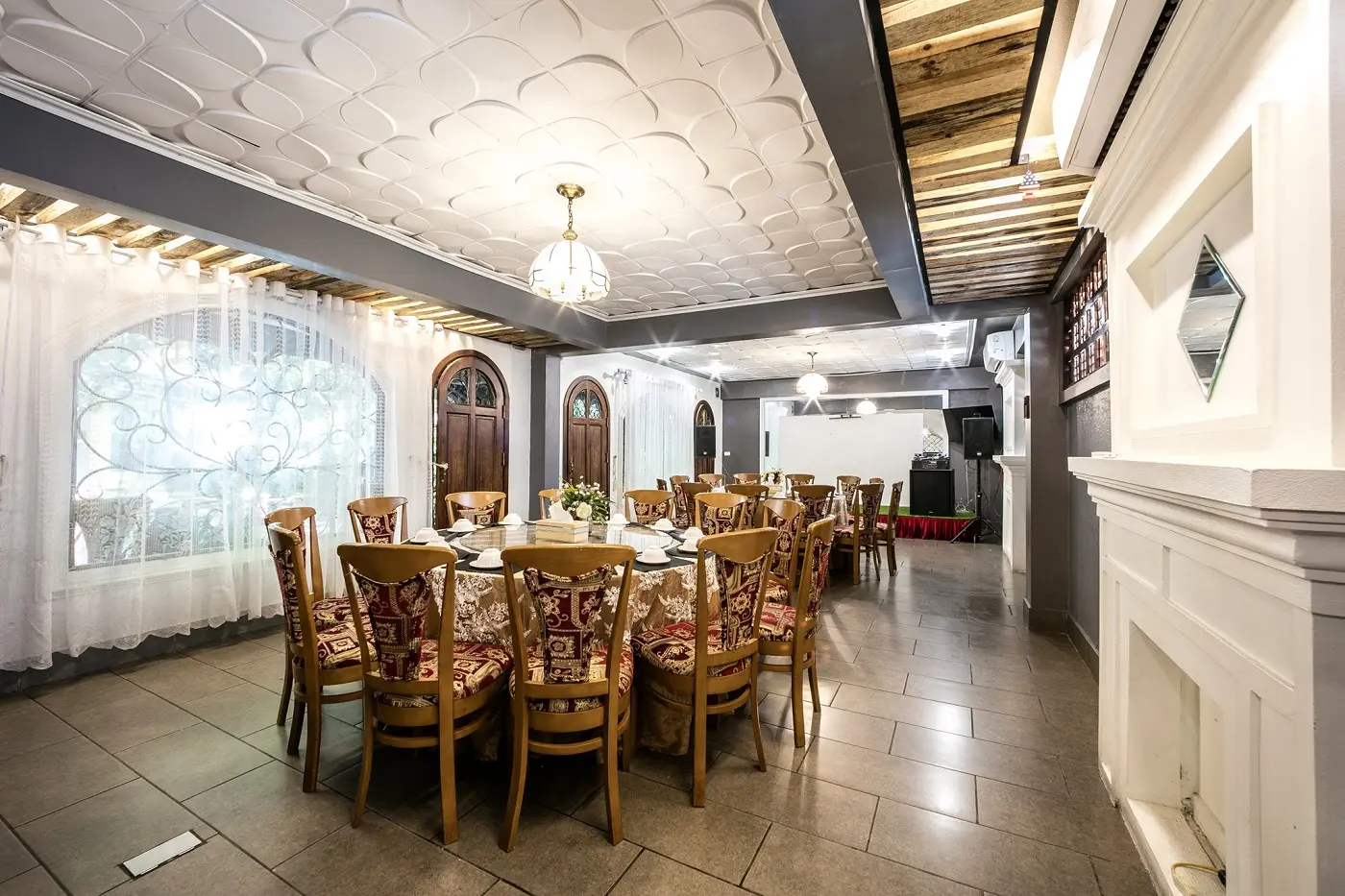 Kh&aacute;m ph&aacute; m&oacute;n ngon ở nh&agrave; h&agrave;ng Trang Gia Vi&ecirc;n U&ocirc;ng B&iacute; v&agrave; Hạ Long 7
