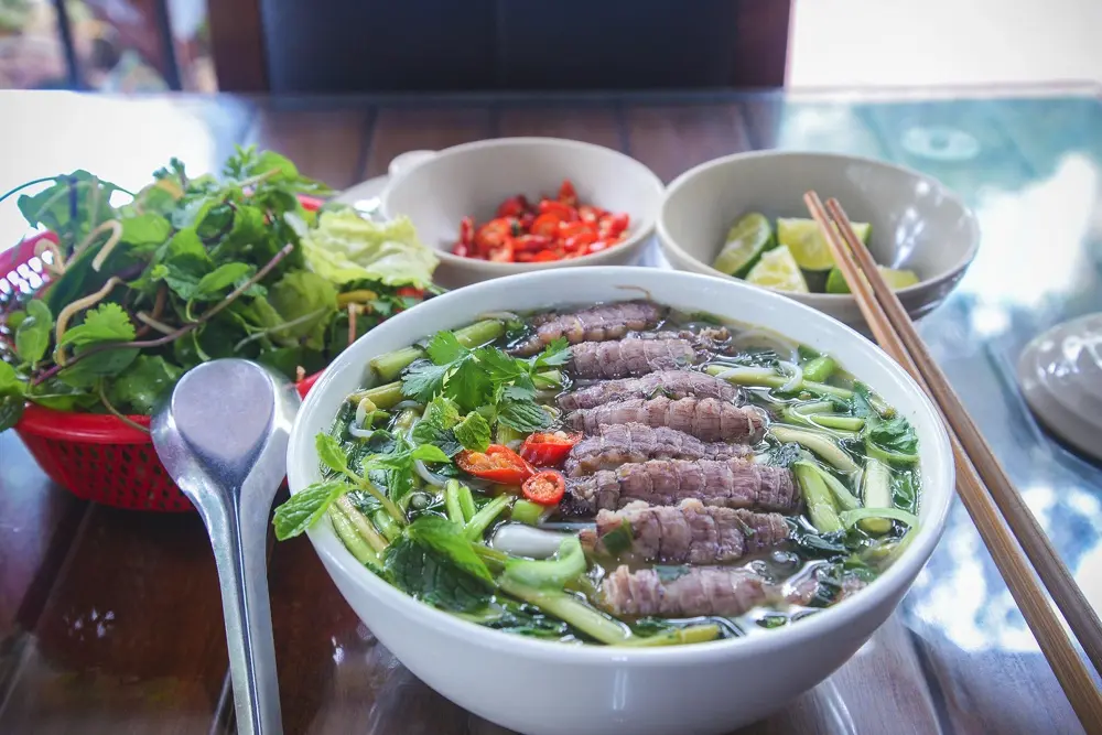 M&ecirc; mẩn hương vị b&uacute;n bề bề Hạ Long thơm ngon kh&oacute; cưỡng 6