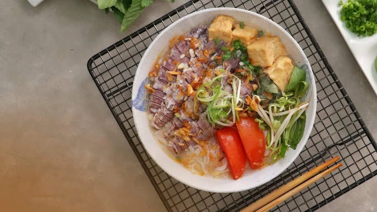 M&ecirc; mẩn hương vị b&uacute;n bề bề Hạ Long thơm ngon kh&oacute; cưỡng 7