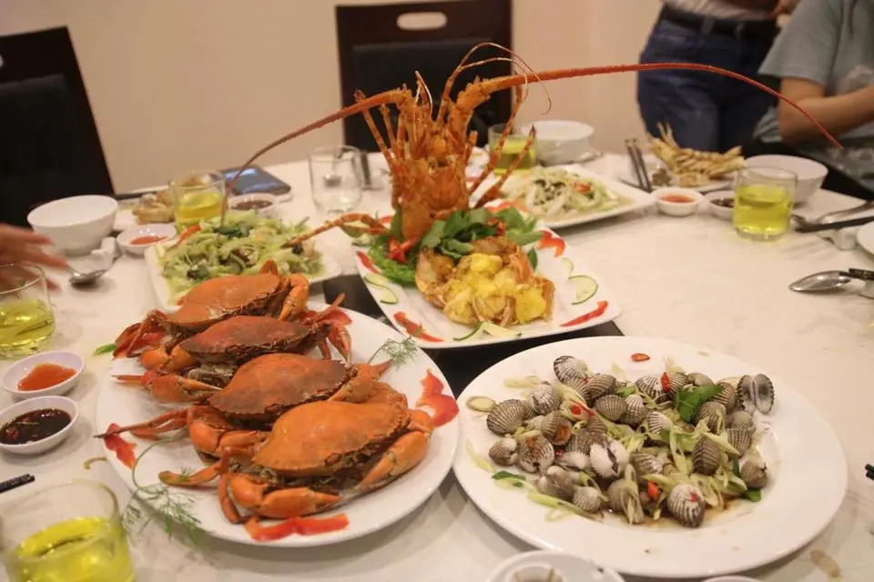 Nhà hàng Hoàng Quân – Nhà hàng uy tín và chất lượng với giá cả nhẹ nhàng 12
