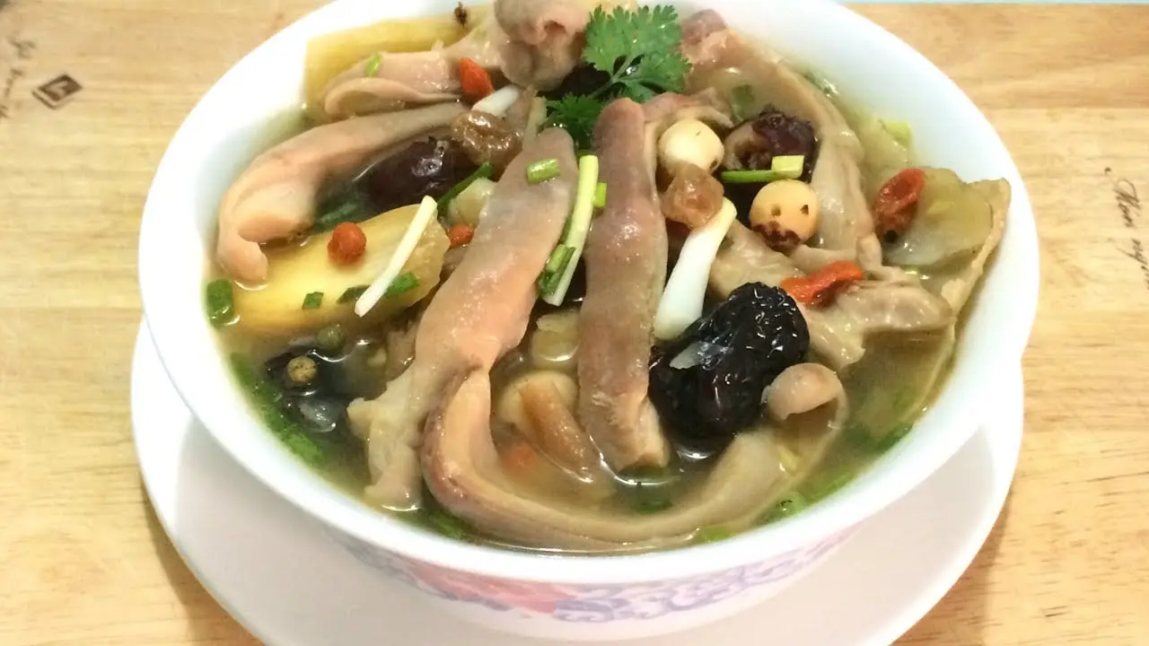 Nhà hàng Hoàng Quân – Nhà hàng uy tín và chất lượng với giá cả nhẹ nhàng 10