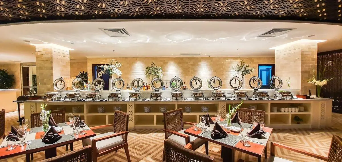 Nh&agrave; h&agrave;ng Panorama Hạ Long &ndash; Thưởng thức ẩm thực với view ngắm cảnh cực xịn 8