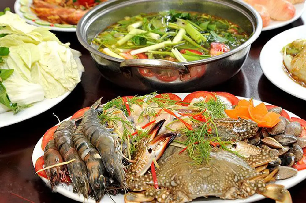 Nh&agrave; h&agrave;ng Thi&ecirc;n Anh Hạ Long &ndash; Điểm ăn uống hải sản ngon &lsquo;số d&aacute;ch&rsquo; 8