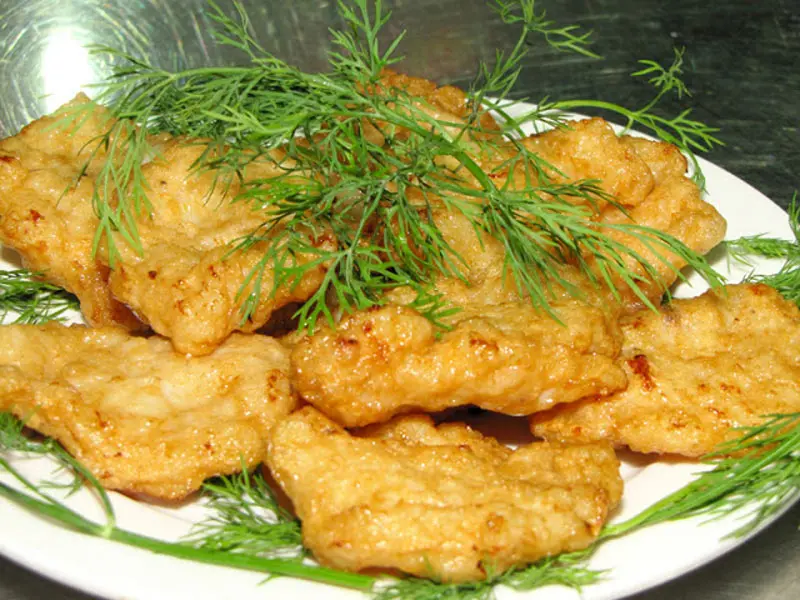 Tinh hoa ẩm thực biển quy tụ trong nh&agrave; h&agrave;ng ẩm thực L&agrave;ng ch&agrave;i Hạ Long 9