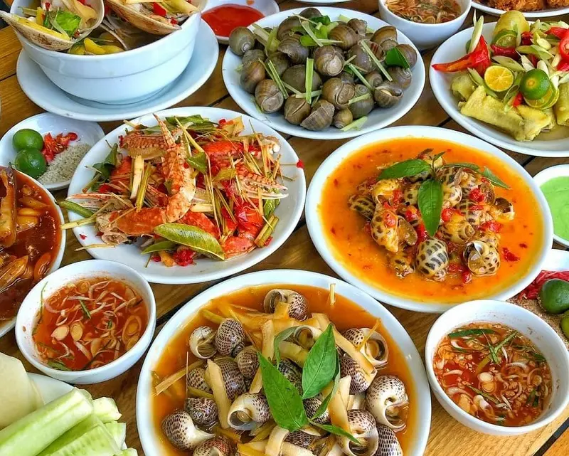 Mách bạn top 8 quán ốc Hạ Long thơm ngon nức tiếng gần xa