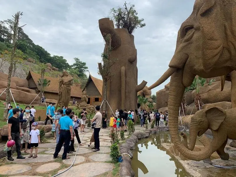 C&ocirc;ng vi&ecirc;n King Kong Tuần Ch&acirc;u, vẻ đẹp đến từ những c&ocirc;ng tr&igrave;nh đi&ecirc;u khắc 4