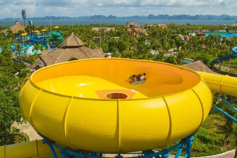 Công viên nước Hạ Long, không gian giải trí cực chất tại Sun World 10