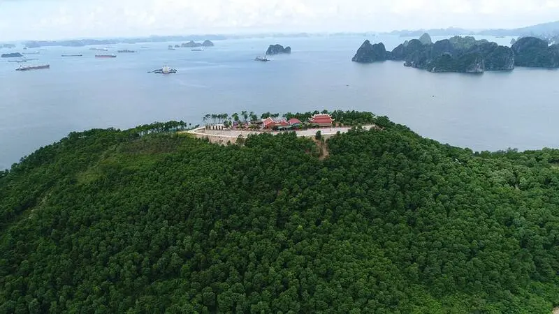 Đảo Thẻ Vàng Quảng Ninh một viên ngọc giữa Bái Tử Long 4