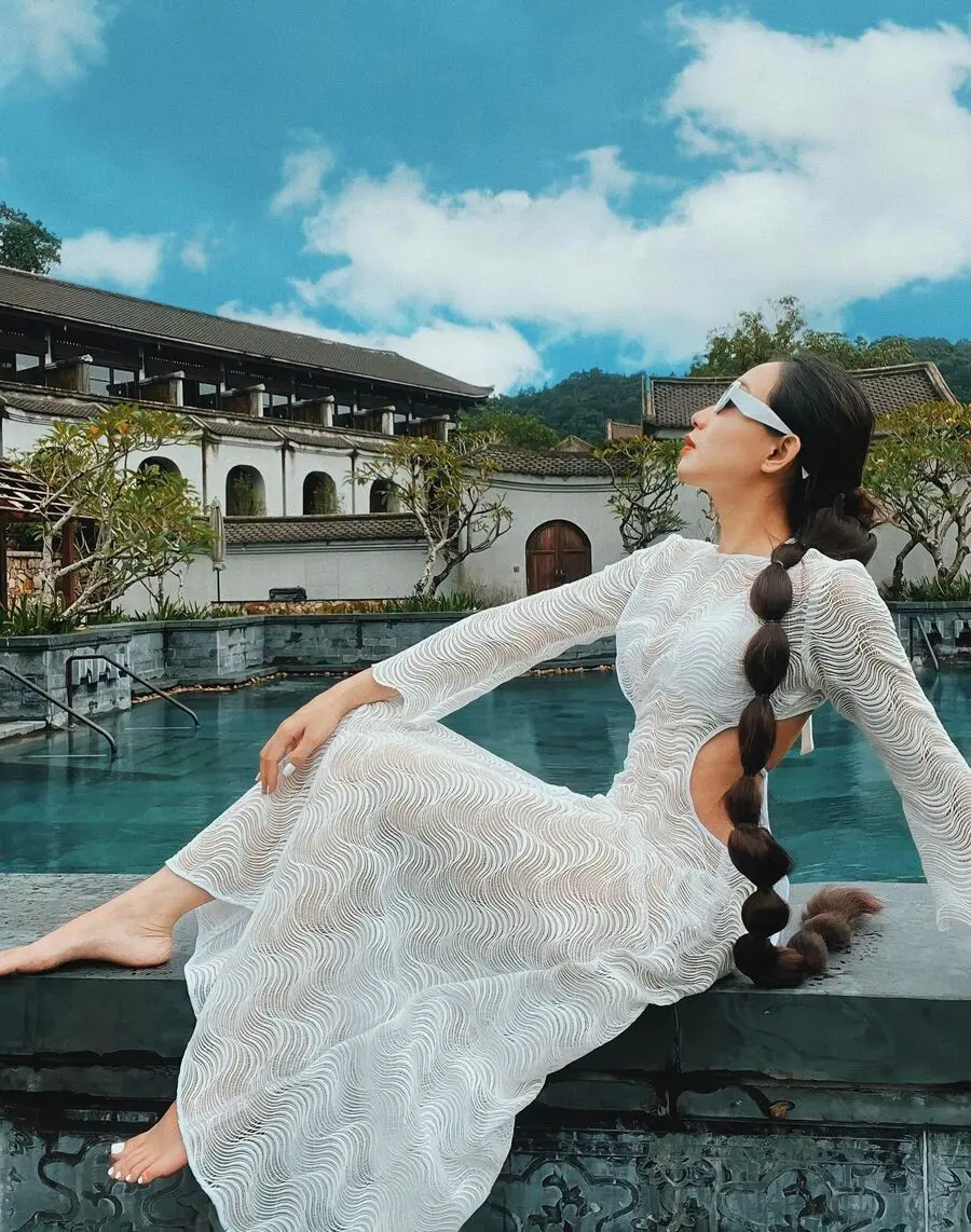 Đất thi&ecirc;ng Y&ecirc;n Tử v&agrave; h&agrave;nh tr&igrave;nh kh&aacute;m ph&aacute; của L&yacute; Anh Thư 3