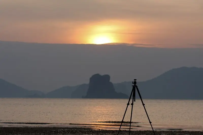 Kh&aacute;m ph&aacute; B&atilde;i D&agrave;i V&acirc;n Đồn, b&atilde;i biển hoang sơ v&agrave; thanh b&igrave;nh của Quảng Ninh 6