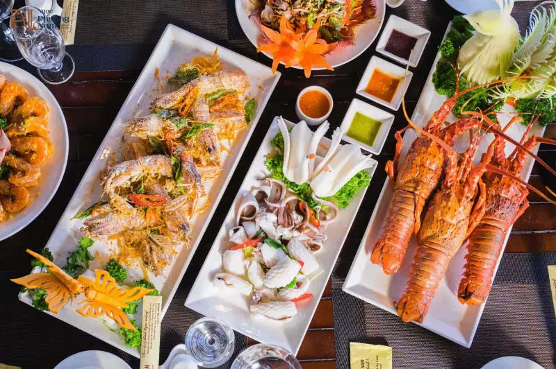 Kh&aacute;m ph&aacute; Đảo Vĩnh Thực đầy nắng v&agrave; gi&oacute; ở Quảng Ninh 9