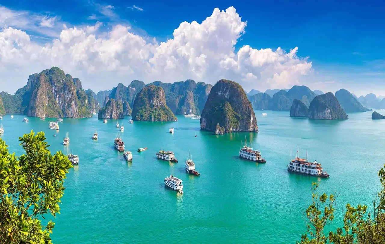 Review du lịch Hạ Long &ndash; Quan Lạn v&agrave; trải nghiệm hai nửa cuộc sống 3