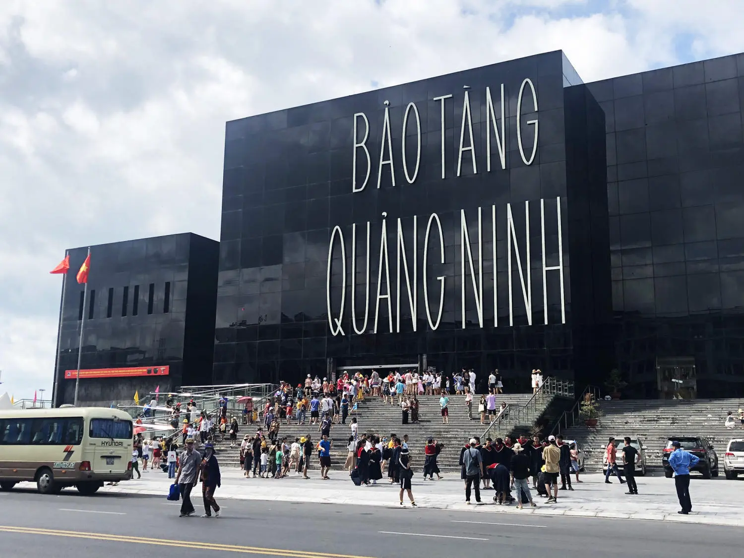 Lịch tr&igrave;nh Hạ Long 1 ng&agrave;y kh&aacute;m ph&aacute; nhiều điểm đến v&ocirc; c&ugrave;ng th&uacute; vị 9