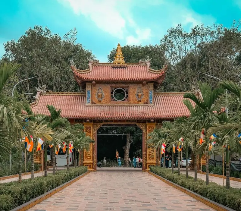 Chùa Tiêu Dao: Ngôi chùa gốm sứ mang đậm dấu ấn Bát Tràng