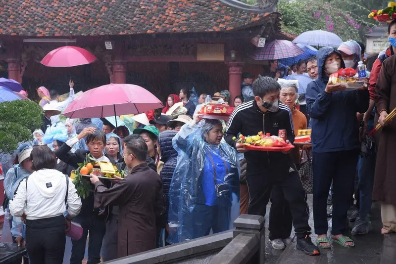 Chi&ecirc;m b&aacute;i ch&ugrave;a Hương: V&ugrave;ng &ldquo;đất thi&ecirc;ng&rdquo; nổi tiếng bao đời tại H&agrave; Nội 16