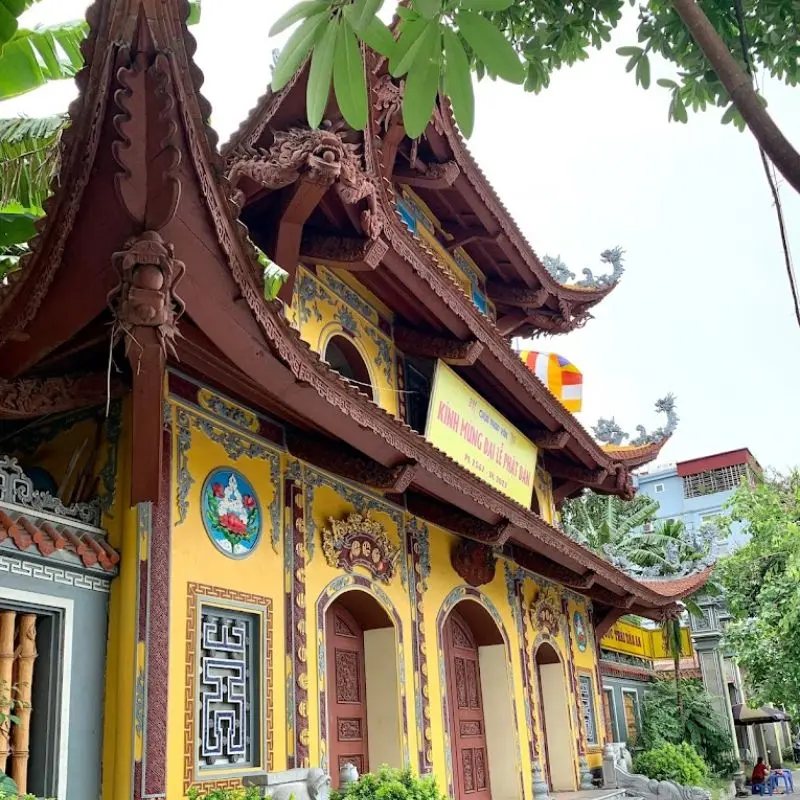 Chi&ecirc;m b&aacute;i ch&ugrave;a Ph&aacute;p V&acirc;n h&agrave;ng trăm năm tuổi giữa l&ograve;ng thủ đ&ocirc; 4