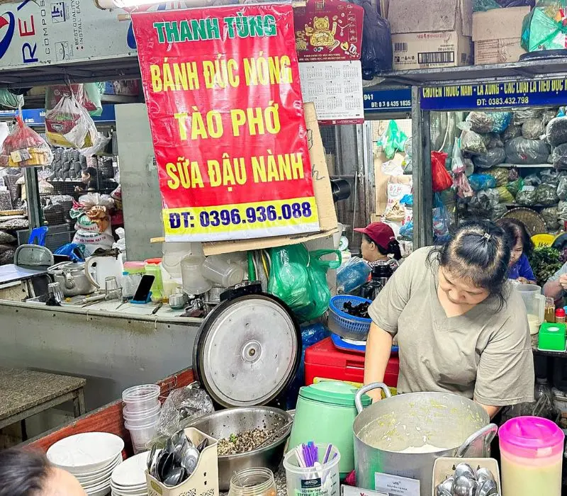 Chợ Mơ H&agrave; Nội: Thi&ecirc;n đường ẩm thực đặc sắc dưới l&ograve;ng đất 6