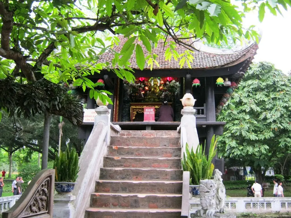 Ch&ugrave;a Một Cột - Ng&ocirc;i ch&ugrave;a c&oacute; kiến tr&uacute;c độc đ&aacute;o nhất Ch&acirc;u &Aacute; 6
