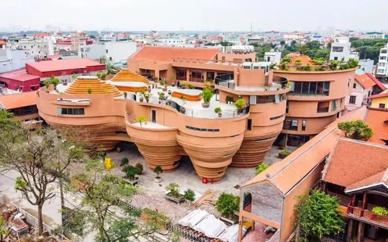 Ch&ugrave;a Ti&ecirc;u Dao: Ng&ocirc;i ch&ugrave;a gốm sứ mang đậm dấu ấn B&aacute;t Tr&agrave;ng 11