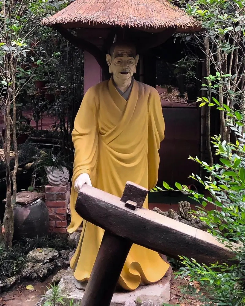 Ch&ugrave;a Ti&ecirc;u Dao: Ng&ocirc;i ch&ugrave;a gốm sứ mang đậm dấu ấn B&aacute;t Tr&agrave;ng 9
