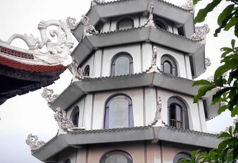 Ch&ugrave;a Tứ Kỳ: chốn thanh tịnh, b&igrave;nh y&ecirc;n giữa l&ograve;ng H&agrave; Nội 7