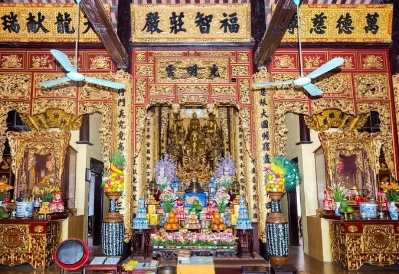 Ch&ugrave;a Tứ Kỳ: chốn thanh tịnh, b&igrave;nh y&ecirc;n giữa l&ograve;ng H&agrave; Nội 8