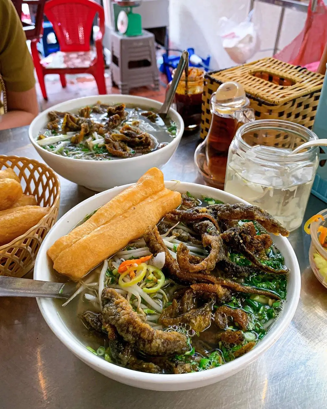 Con đ&ecirc; Ngọc Thuỵ Long Bi&ecirc;n đẹp như trong phim hoạt h&igrave;nh Nhật Bản 4