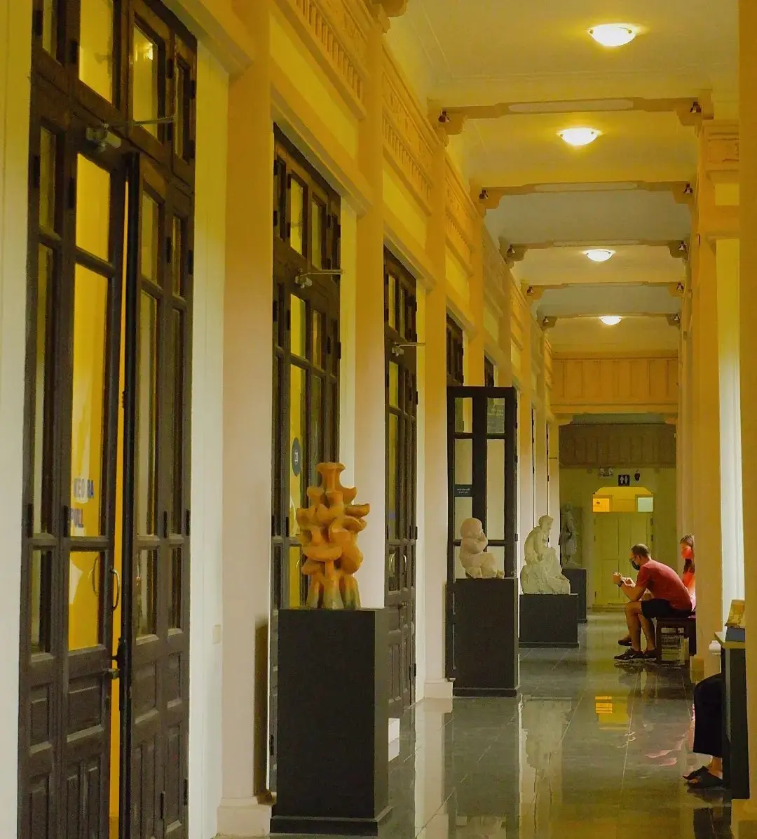 Đến Bảo t&agrave;ng mỹ thuật Việt Nam v&agrave; cảm nhận n&eacute;t đẹp nghệ thuật 12