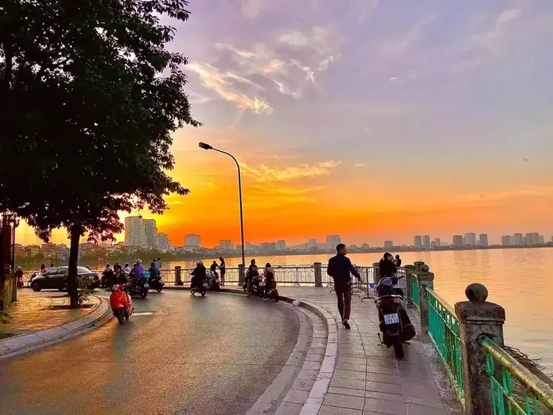 Đến Hồ Tây ngắm cảnh đẹp có một không hai giữa lòng thủ đô 11