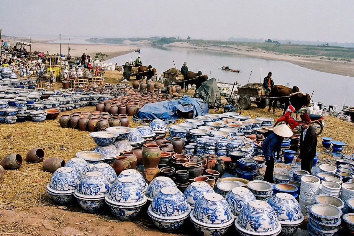 Đến mảnh đất ngh&igrave;n năm văn hiến th&igrave; bỏ lỡ l&agrave;ng nghề truyền thống ở H&agrave; Nội th&igrave; đ&aacute;ng bị &lsquo;đ&aacute;nh đ&ograve;n&rsquo; 2