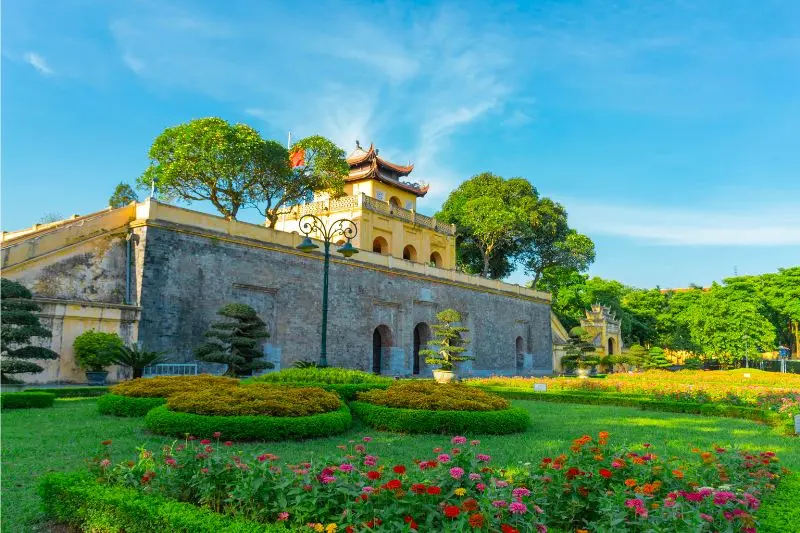 Điện K&iacute;nh Thi&ecirc;n, di t&iacute;ch trung t&acirc;m của Ho&agrave;ng th&agrave;nh Thăng Long 11