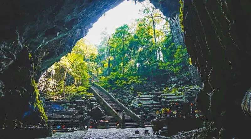 Động Hương T&iacute;ch, Nam Thi&ecirc;n đệ nhất động trứ danh 2