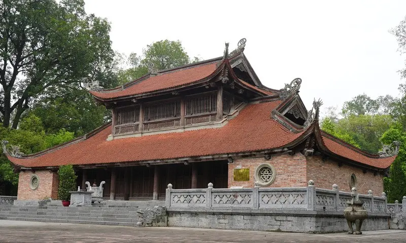 H&igrave;nh tr&igrave;nh kh&aacute;m ph&aacute; Th&agrave;nh cổ Sơn T&acirc;y bằng đ&aacute; ong duy nhất ở Việt Nam 7