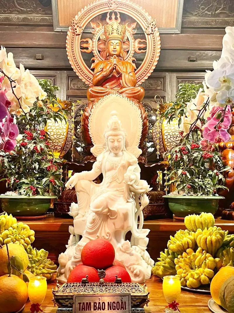 Kh&aacute;m ph&aacute; Ch&ugrave;a Vạn Ni&ecirc;n, di sản linh thi&ecirc;ng của H&agrave; th&agrave;nh 10