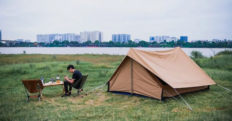 Kh&aacute;m ph&aacute; vẻ đẹp rực rỡ về đ&ecirc;m của cầu Vĩnh Tuy 8