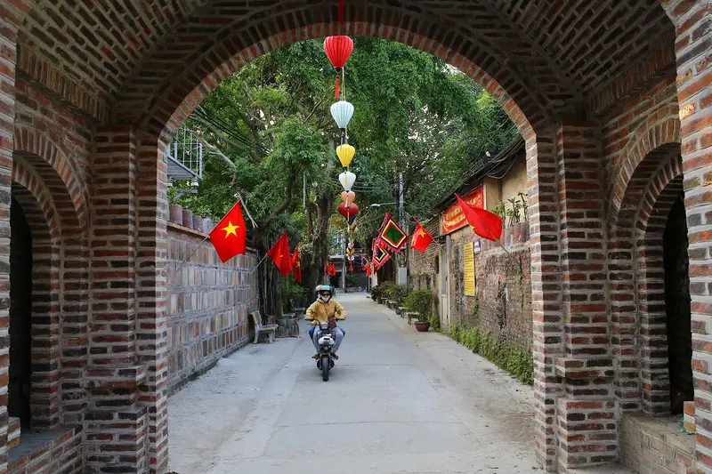 Kinh nghiệm tham quan l&agrave;ng gốm B&aacute;t Tr&agrave;ng 700 năm tuổi 6