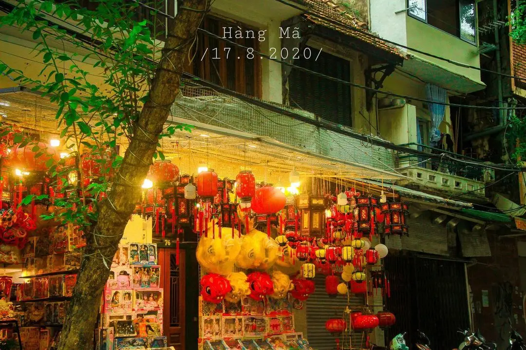 Lung linh Phố Hàng Mã - Nơi ánh đèn chưa bao giờ tắt vào những dịp lễ, Tết 9