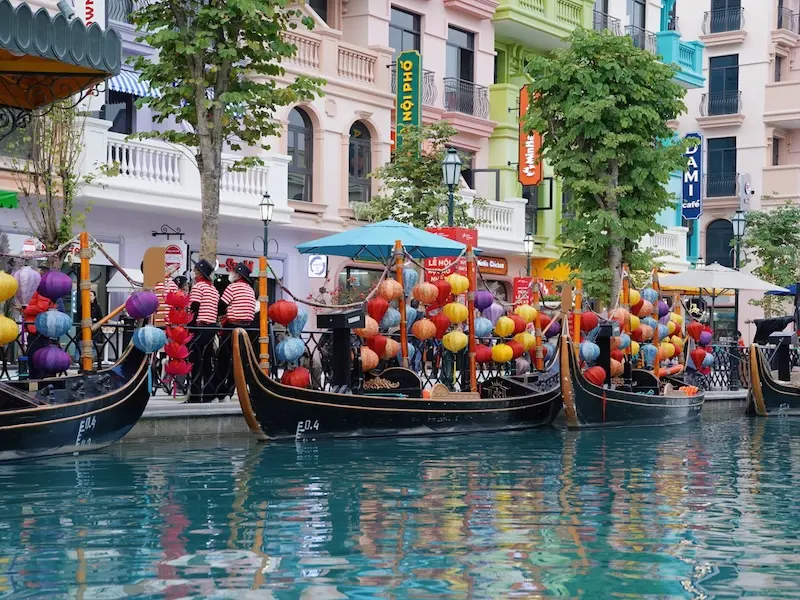 Mega Grand World H&agrave; Nội, thi&ecirc;n đường vui chơi mới của thủ đ&ocirc; 10