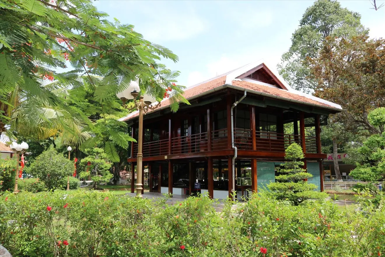 Nh&agrave; s&agrave;n B&aacute;c Hồ - Nơi lưu giữ những kỷ niệm 3
