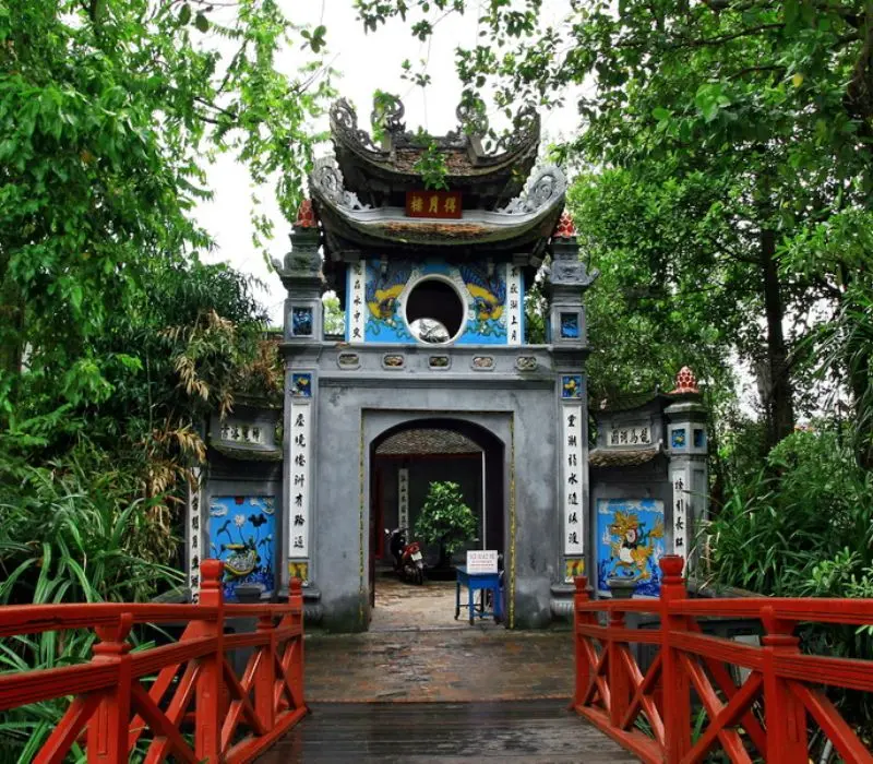 Th&aacute;p B&uacute;t Đ&agrave;i Nghi&ecirc;n, biểu tượng văn h&oacute;a lịch sử độc đ&aacute;o của H&agrave; Nội 10