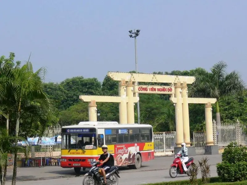 Thư gi&atilde;n tại c&ocirc;ng vi&ecirc;n Nghĩa Đ&ocirc;: H&ograve;n Ngọc Xanh giữa l&ograve;ng H&agrave; Nội 3