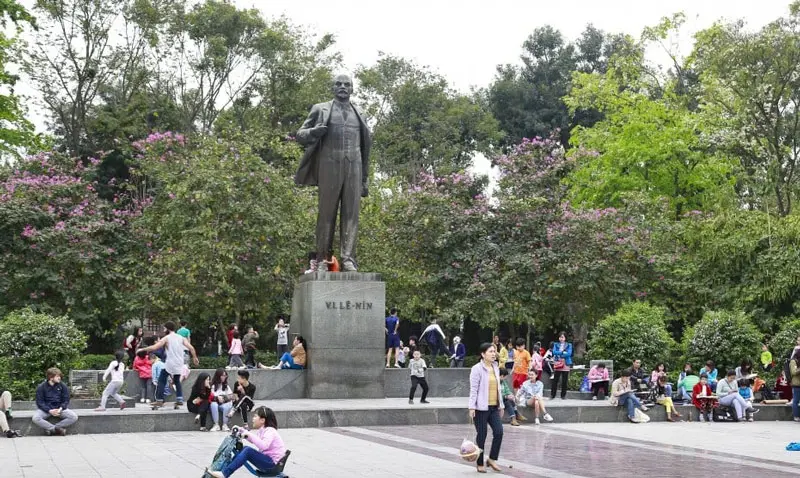 Top 9 c&ocirc;ng vi&ecirc;n c&acirc;y xanh tr&aacute;nh n&oacute;ng cho m&ugrave;a h&egrave; thủ đ&ocirc; 7