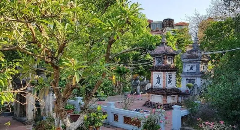Về Ch&ugrave;a Bộc m&agrave; nghe thắng t&iacute;ch Đống Đa oai h&ugrave;ng 5