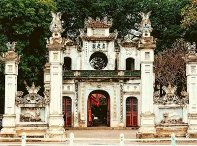 Du ngoạn Thăng Long tứ trấn, ngắm nhìn văn hóa thủ đô xưa cũ