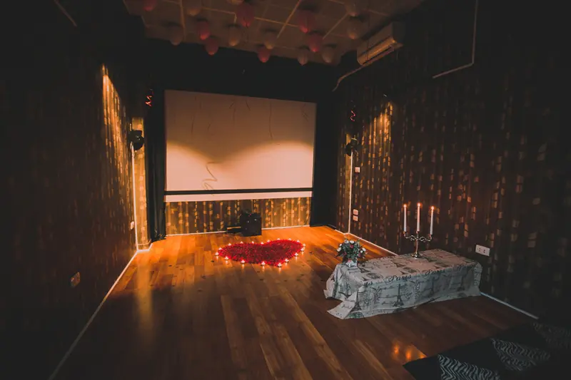 Top 6 quán cafe phim Hà Nội lý tưởng để tận hưởng vũ trụ điện ảnh riêng tư