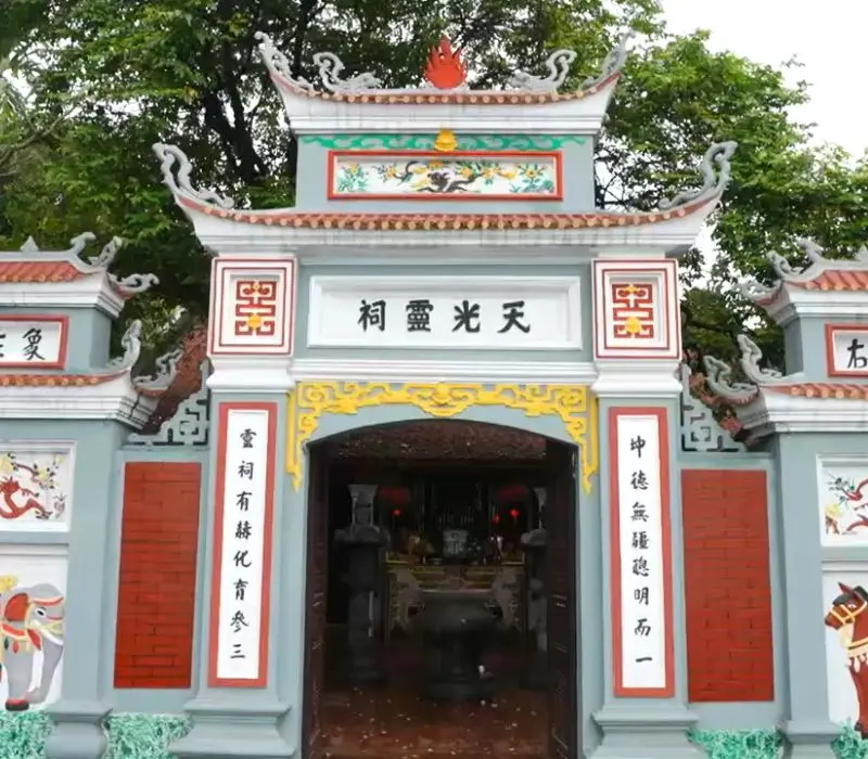 Trải nghiệm đền Ghềnh linh thiêng bên dòng sông Hồng Hà Nội