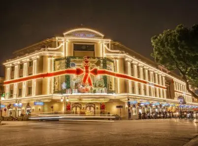 Tràng Tiền Plaza, trung tâm mua sắm sầm uất bậc nhất Hà Nội