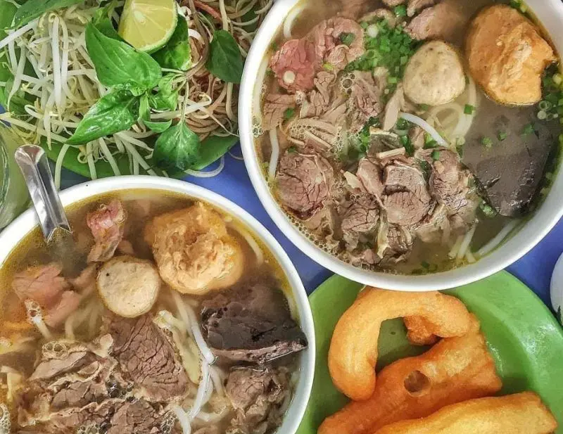10+ quán bún bò Huế ngon, chuẩn bị và đông khách tại Hà Nội 7