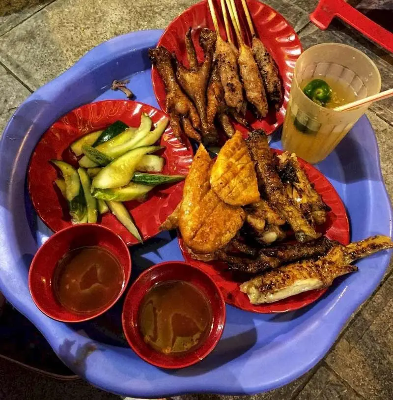10+ qu&aacute;n ch&acirc;n g&agrave; nướng H&agrave; Nội ngon thần sầu 8
